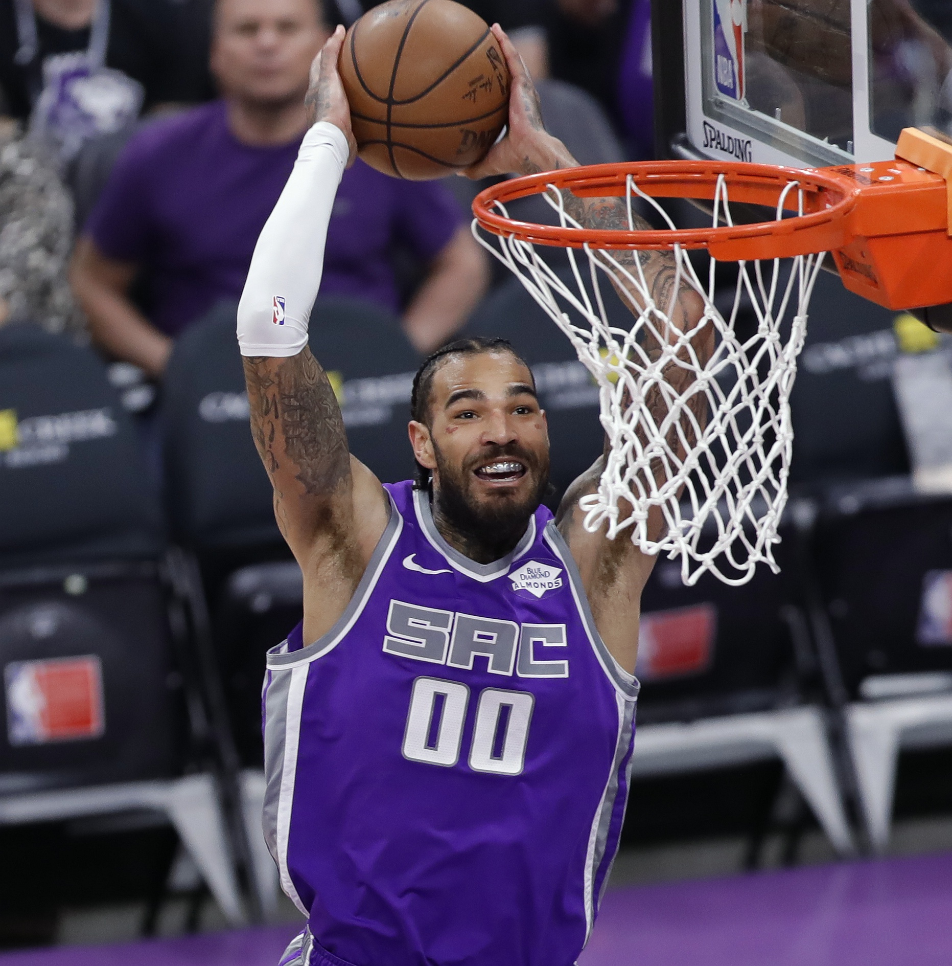 包含赛前萨克拉门托国王备战德国杯新奥尔良鹈鹕完成体检备战NBA常规赛之后，国际比赛日AC米兰调整名单以备中超的词条